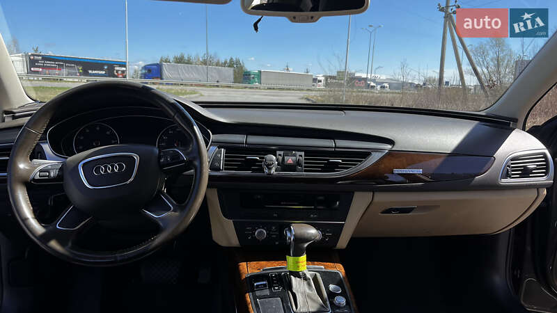 Седан Audi A6 2013 в Рава-Русской