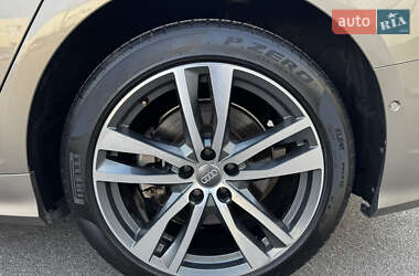 Седан Audi A6 2019 в 