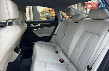 Седан Audi A6 2019 в 