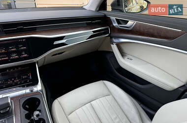 Седан Audi A6 2019 в 