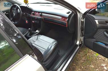 Седан Audi A6 2001 в 