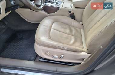 Седан Audi A6 2015 в 