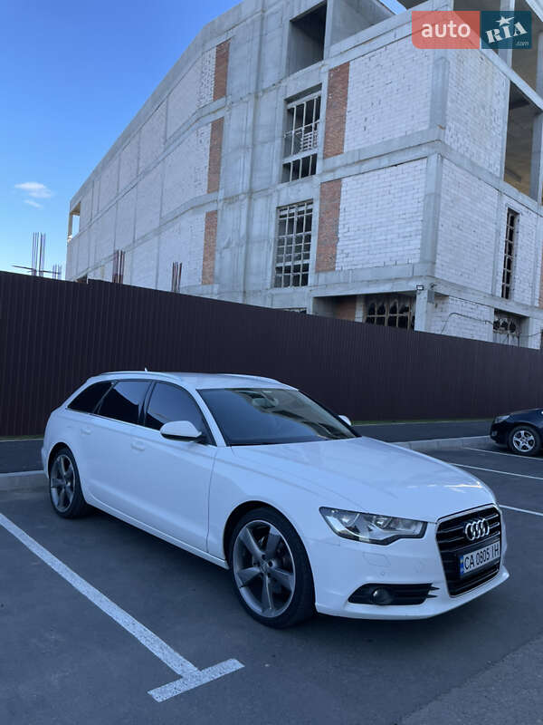 Универсал Audi A6 2011 в 