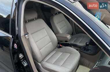 Седан Audi A6 2000 в 