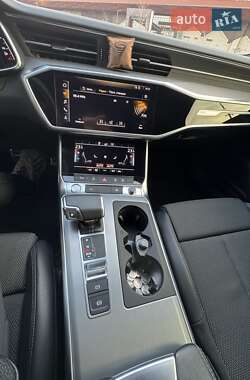 Седан Audi A6 2019 в 