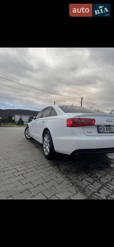 Седан Audi A6 2012 в Могилев-Подольске