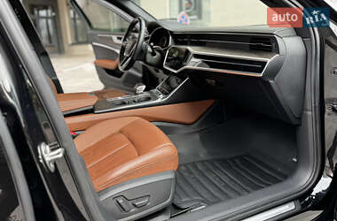 Седан Audi A6 2019 в 