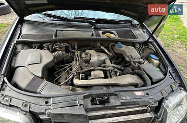 Седан Audi A6 2002 в 
