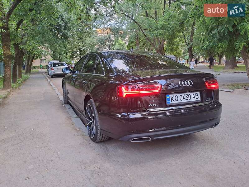 Седан Audi A6 2015 в 
