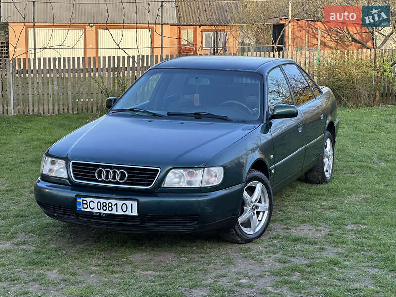 Седан Audi A6 1996 в Рава-Русской
