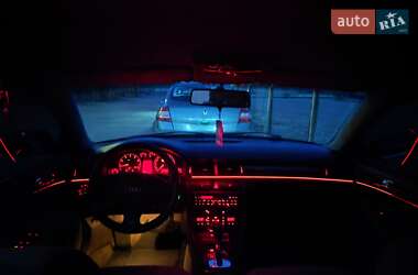 Седан Audi A6 1999 в 
