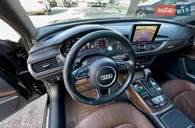 Седан Audi A6 2015 в 