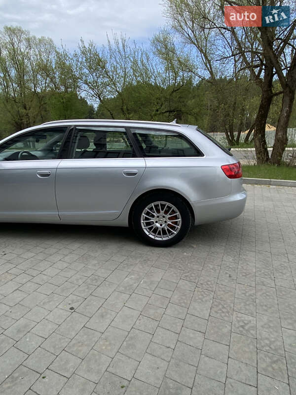 Универсал Audi A6 2005 в Новояворовске