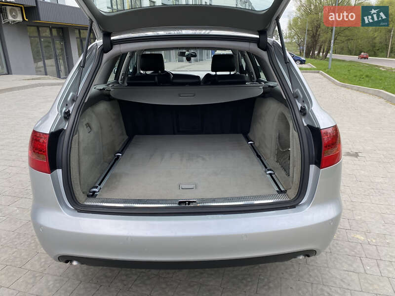 Универсал Audi A6 2005 в Новояворовске