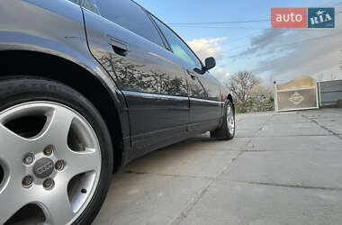 Седан Audi A6 1996 в 