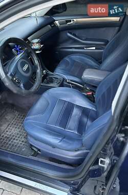 Седан Audi A6 2001 в 
