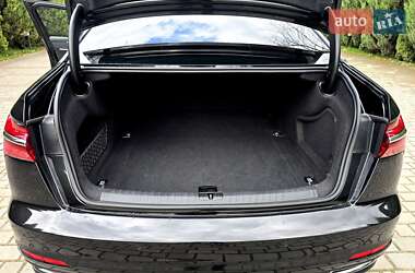 Седан Audi A6 2020 в 