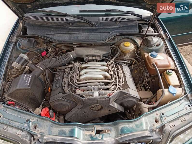 Седан Audi A6 1996 в Борщеве