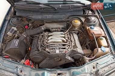 Седан Audi A6 1996 в 