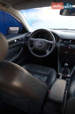 Универсал Audi A6 2004 в 
