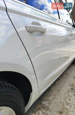 Универсал Audi A6 2013 в 