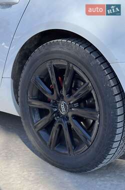 Седан Audi A6 2013 в 
