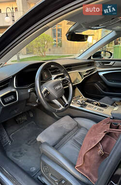 Седан Audi A6 2022 в 