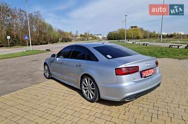 Седан Audi A6 2015 в 