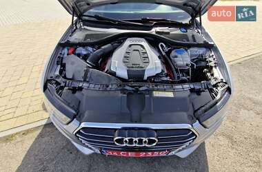 Седан Audi A6 2015 в 