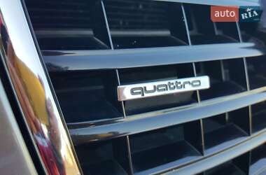 Седан Audi A6 2010 в 