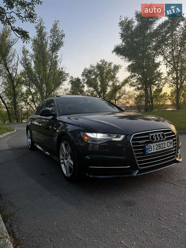 Седан Audi A6 2015 в 