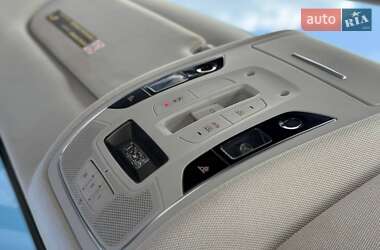 Седан Audi A6 2012 в 