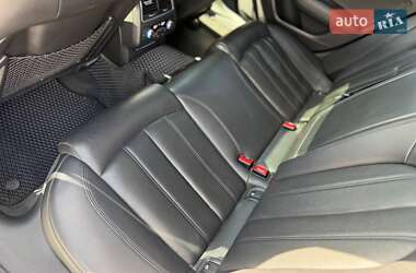 Седан Audi A6 2012 в 