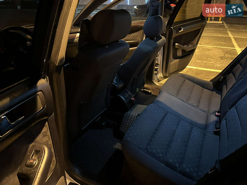Седан Audi A6 1999 в Броварах