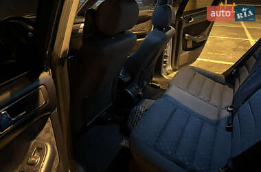 Седан Audi A6 1999 в 