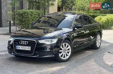 Седан Audi A6 2013 в 