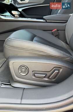 Седан Audi A6 2024 в Киеве
