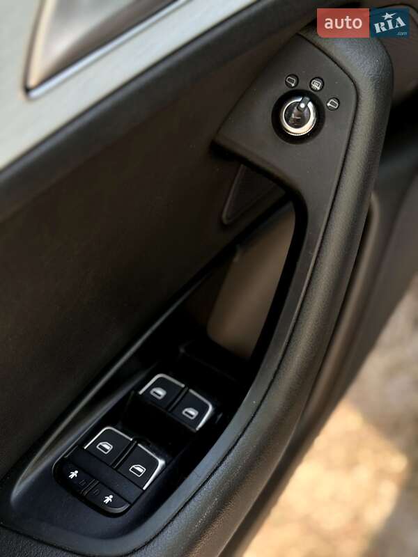 Седан Audi A6 2012 в Полтаве