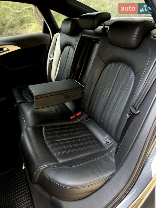 Седан Audi A6 2012 в Полтаве