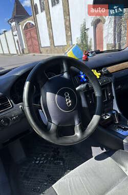Седан Audi A6 2002 в 