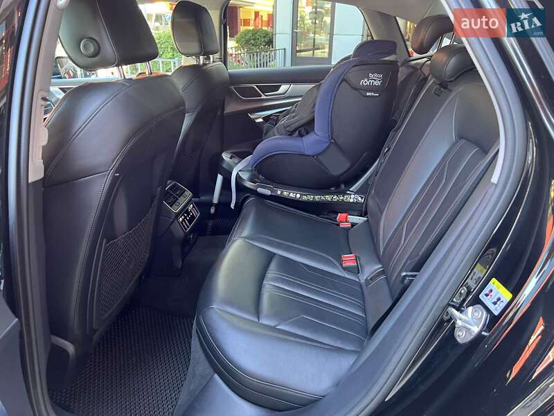 Седан Audi A6 2020 в Львові