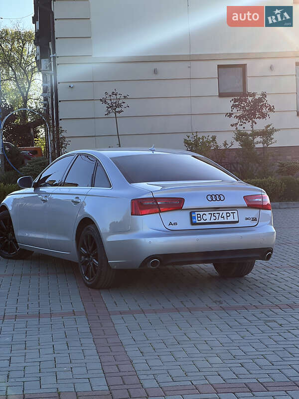 Седан Audi A6 2014 в Золочеві