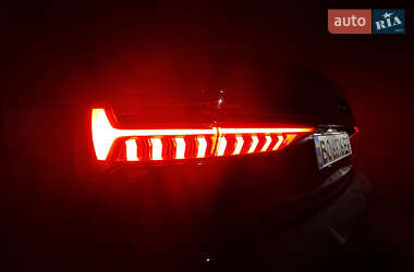 Седан Audi A6 2019 в 