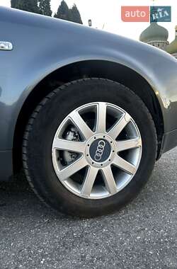 Седан Audi A6 2002 в 
