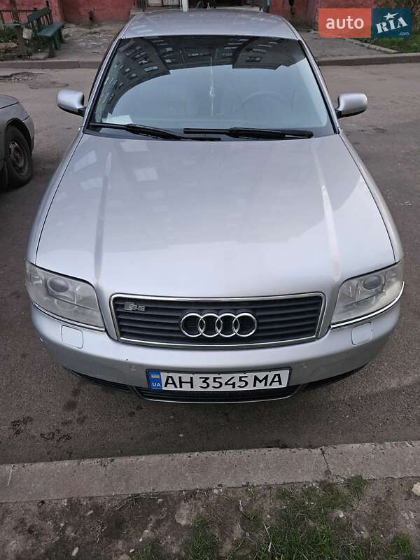 Седан Audi A6 2002 в 