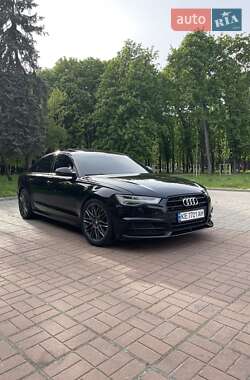 Седан Audi A6 2015 в 