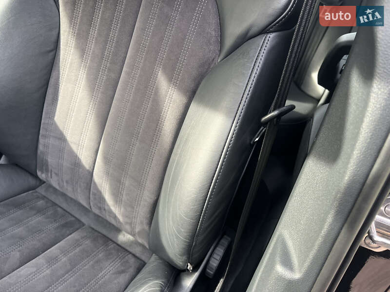 Седан Audi A6 2012 в Киеве