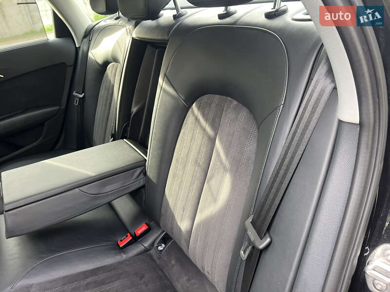 Седан Audi A6 2012 в Киеве