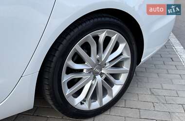 Седан Audi A6 2012 в 