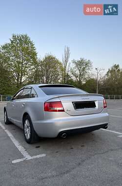 Седан Audi A6 2005 в 